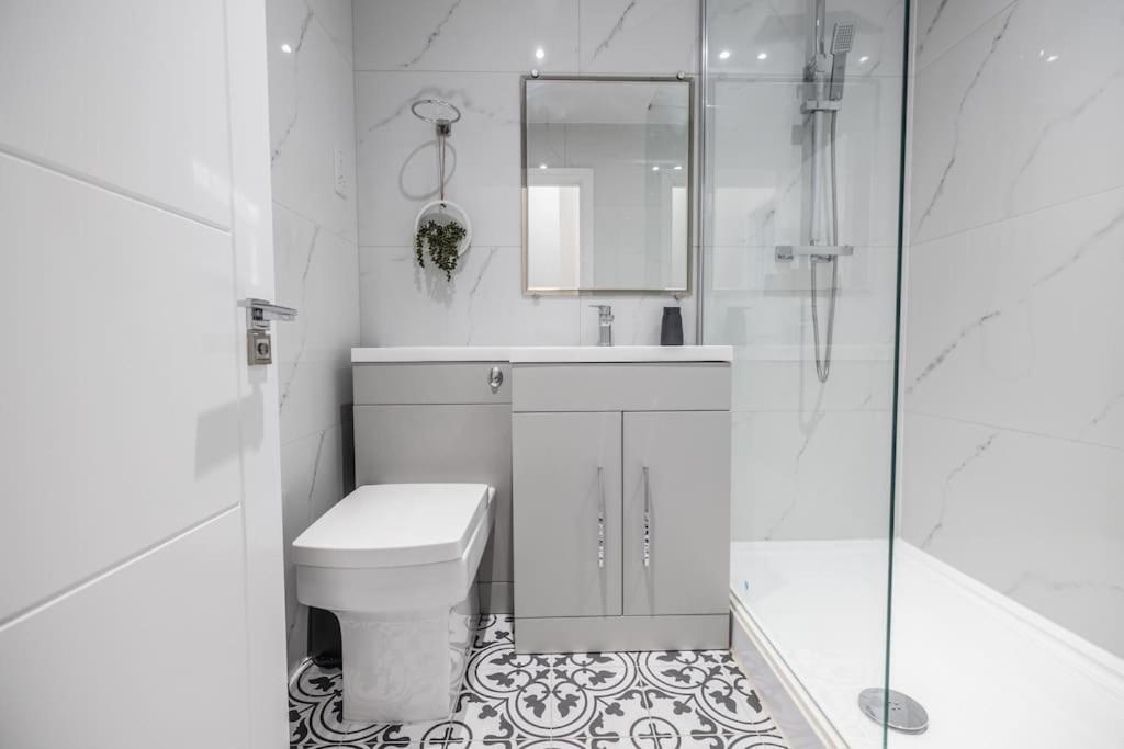 The Pocklington - The Bradgate Suite Лестер Экстерьер фото